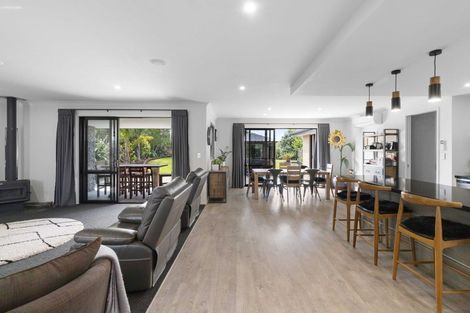 Photo of property in 39 Kendallvale Drive, Waiuku, 2123