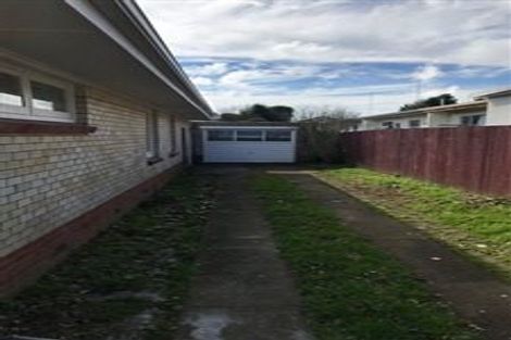 Photo of property in 17 Fyfe Avenue, Papatoetoe, Auckland, 2025