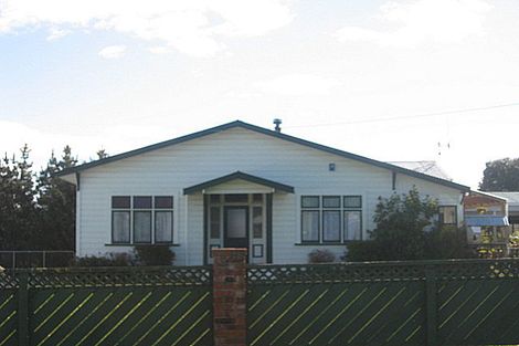 Photo of property in 20 Terrace Street, Marton, 4710