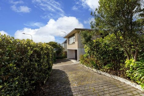 Photo of property in 81 Cannon Hill Crescent, Mount Pleasant, Christchurch, 8081