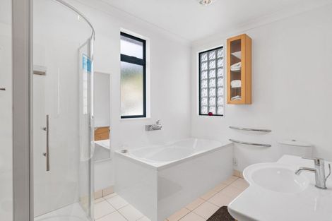 Photo of property in 41a Waikawa Road, Picton, 7220