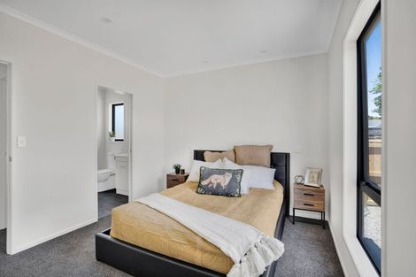 Photo of property in 11 Horoeka Street, Inglewood, 4330