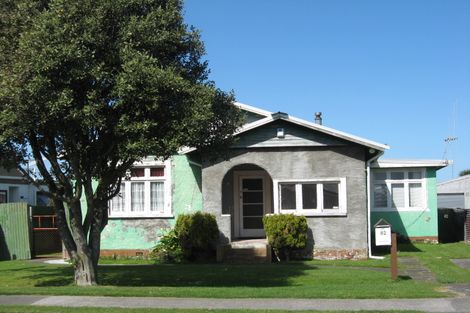 Photo of property in 82 Manuka Street, Castlecliff, Whanganui, 4501