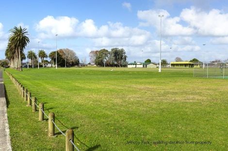 Photo of property in 2/46 Jellicoe Road, Manurewa, Auckland, 2102