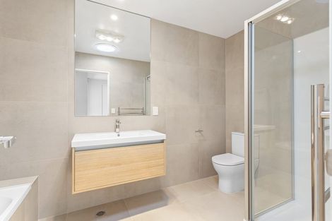 Photo of property in 36 Viridian Avenue, Rosehill, 2113