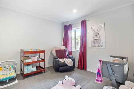 Photo of property in 16 Moira Drive, Tuakau, 2121