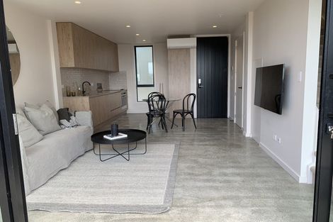 Photo of property in 1a/1 Park Rise, Campbells Bay, Auckland, 0630