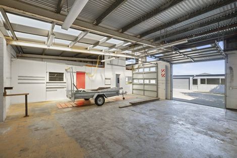 Photo of property in 17a Cutfield Road, New Plymouth, 4310