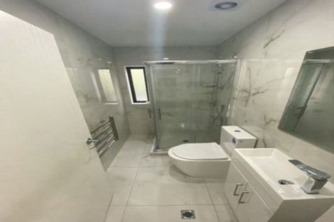 Photo of property in 122d Cargill Street, Papakura, 2110