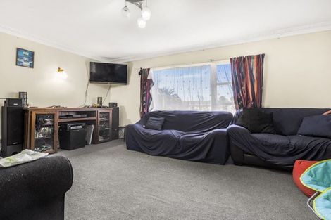 Photo of property in 44 Raglan Street, Mangere East, Auckland, 2024