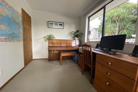 Photo of property in 2/1 Mcintyre Road, Mangere Bridge, Auckland, 2022