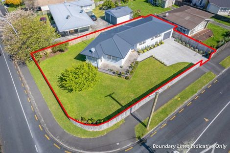 Photo of property in 2 Mears Road, St Andrews, Hamilton, 3200