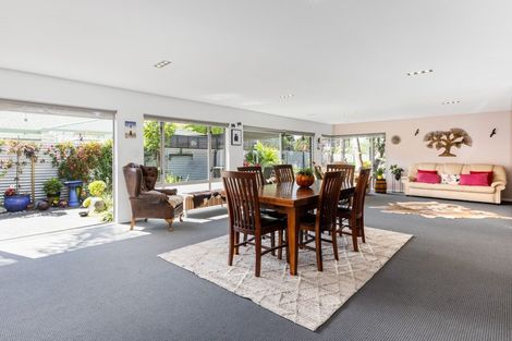 Photo of property in 6 Park Road, Greenmeadows, Napier, 4112