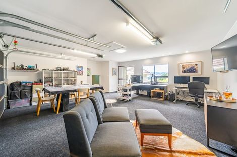 Photo of property in 45 The Crowsnest, Whitby, Porirua, 5024