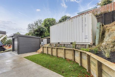 Photo of property in 112b Newlands Road, Newlands, Wellington, 6037