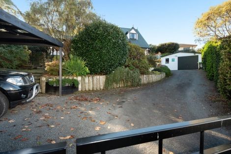 Photo of property in 17 Pokapu Place, Bethlehem, Tauranga, 3110