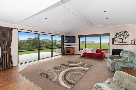 Photo of property in 413a Baylys Coast Road, Dargaville, 0377