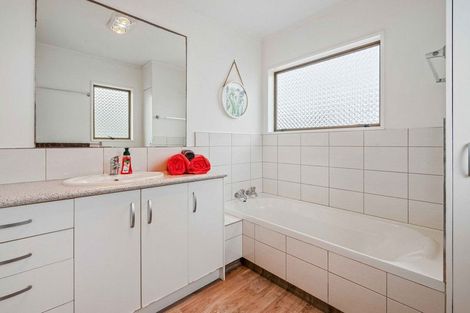 Photo of property in 34b Tweed Street, Mount Maunganui, 3116