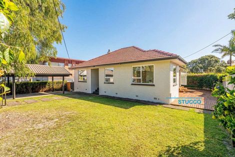 Photo of property in 1/9 Corrella Road, Belmont, Auckland, 0622