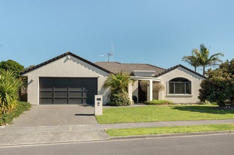 Photo of property in 98 Santa Monica Drive, Papamoa Beach, Papamoa, 3118