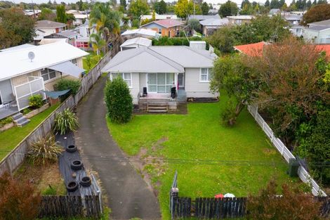 Photo of property in 33 English Street, St Andrews, Hamilton, 3200