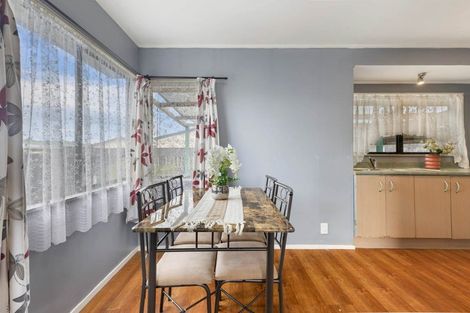 Photo of property in 2/16 Rice Crescent, Papakura, 2110