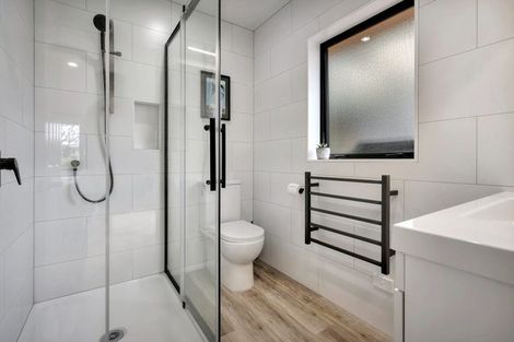 Photo of property in 3 Ron Wyatt Lane, Waiuku, 2123