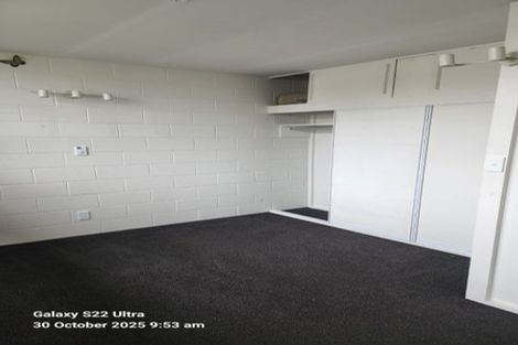 Photo of property in 2/52 Glen Road, Ranui, Auckland, 0612