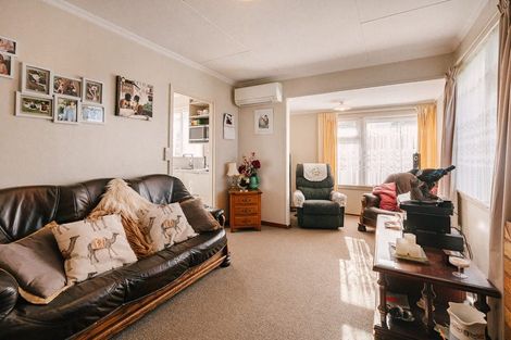 Photo of property in 24 Grey Street, Shannon, 4821