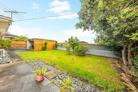Photo of property in 2/2a Hutt Road, Manurewa, Auckland, 2102