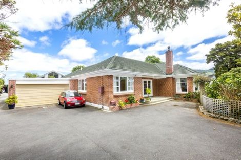 Photo of property in 14 Mangaroa Hill Road, Maoribank, Upper Hutt, 5018