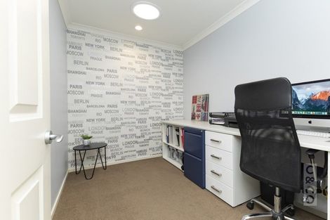 Photo of property in 4 Crabb Fields Lane, Riverhead, 0820