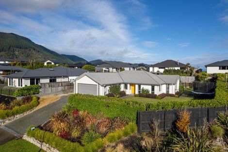 Photo of property in 4 Woolshed Drive, Stoke, Nelson, 7011