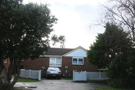 Photo of property in 126 Whites Line East, Waiwhetu, Lower Hutt, 5010