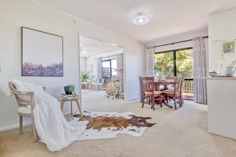 Photo of property in 88 Reynella Drive, Massey, Auckland, 0614