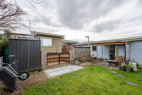Photo of property in 4 Bremridge Place, Melville, Hamilton, 3206