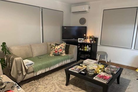 Photo of property in 2/4 Latham Avenue, Pakuranga, Auckland, 2010