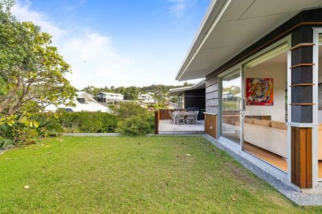 Photo of property in 107 Russell Bruce Place, Onemana, Whangamata, 3691