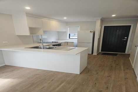 Photo of property in 2/125b Metcalfe Road, Ranui, Auckland, 0612