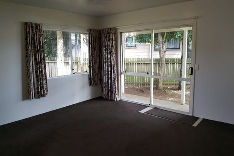 Photo of property in 2/20 Glenlea Place, Flat Bush, Auckland, 2019
