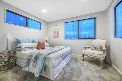 Photo of property in 32 Hea Road, Hobsonville, Auckland, 0616