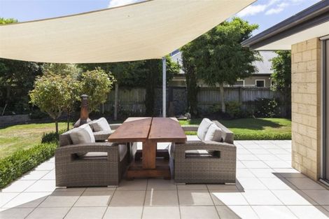Photo of property in 9 Dunvegan Place, Harewood, Christchurch, 8051
