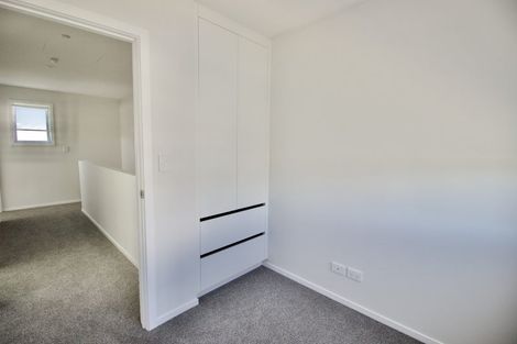 Photo of property in 7/94 Target Road, Totara Vale, Auckland, 0629