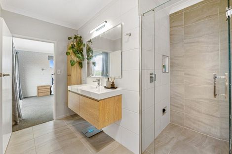 Photo of property in 20 Larlin Drive, Hawera, 4675