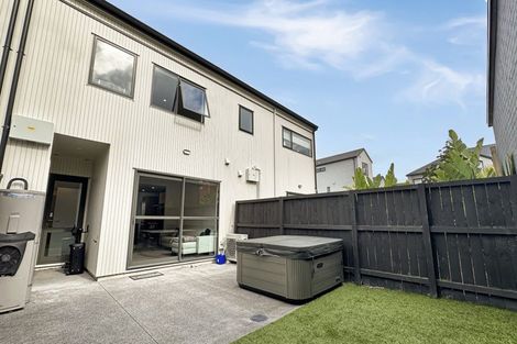 Photo of property in 12 Eyton Kay Road, Hobsonville, Auckland, 0616