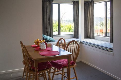 Photo of property in 95 Seaview Road, Glenfield, Auckland, 0629