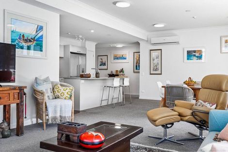 Photo of property in 90 Eaves Bush Parade, Orewa, 0931