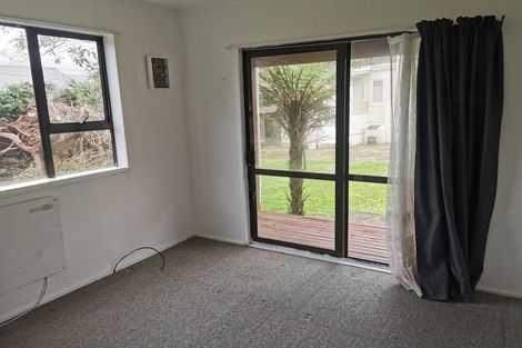 Photo of property in 42 Kamahi Street, Stokes Valley, Lower Hutt, 5019