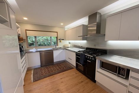 Photo of property in 16 Lucknow Terrace, Hospital Hill, Napier, 4110