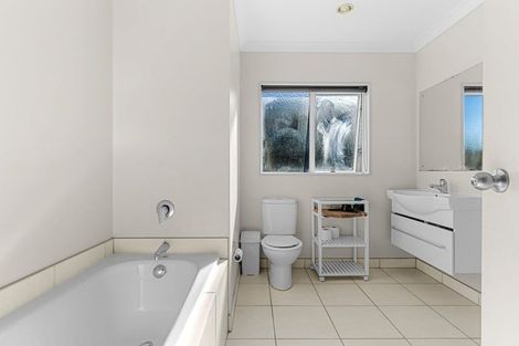 Photo of property in 82 Ridgeway Drive, Te Kamo, Whangarei, 0112